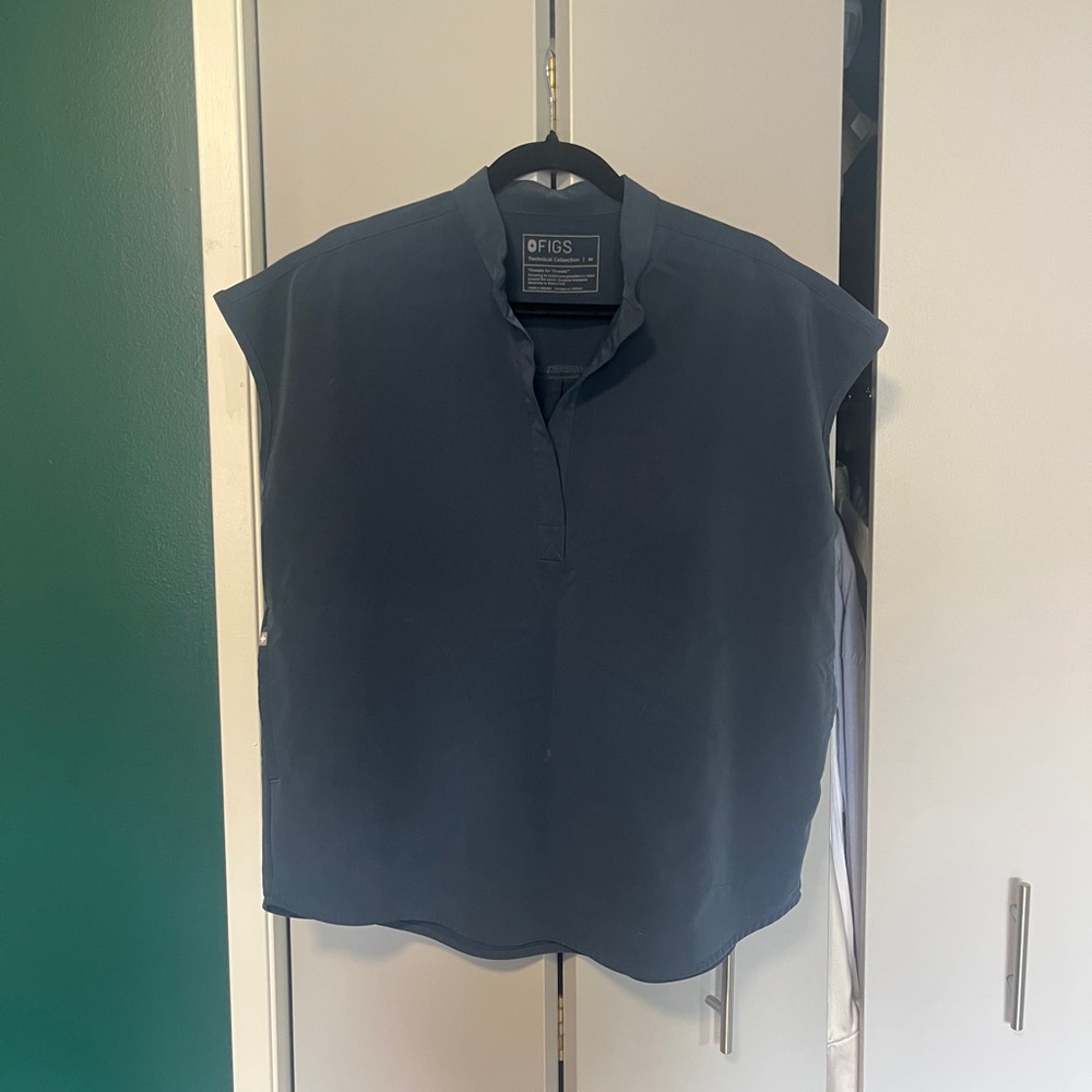Figs Dark Harbour Set, Rafaela Top, Zamora Jogger